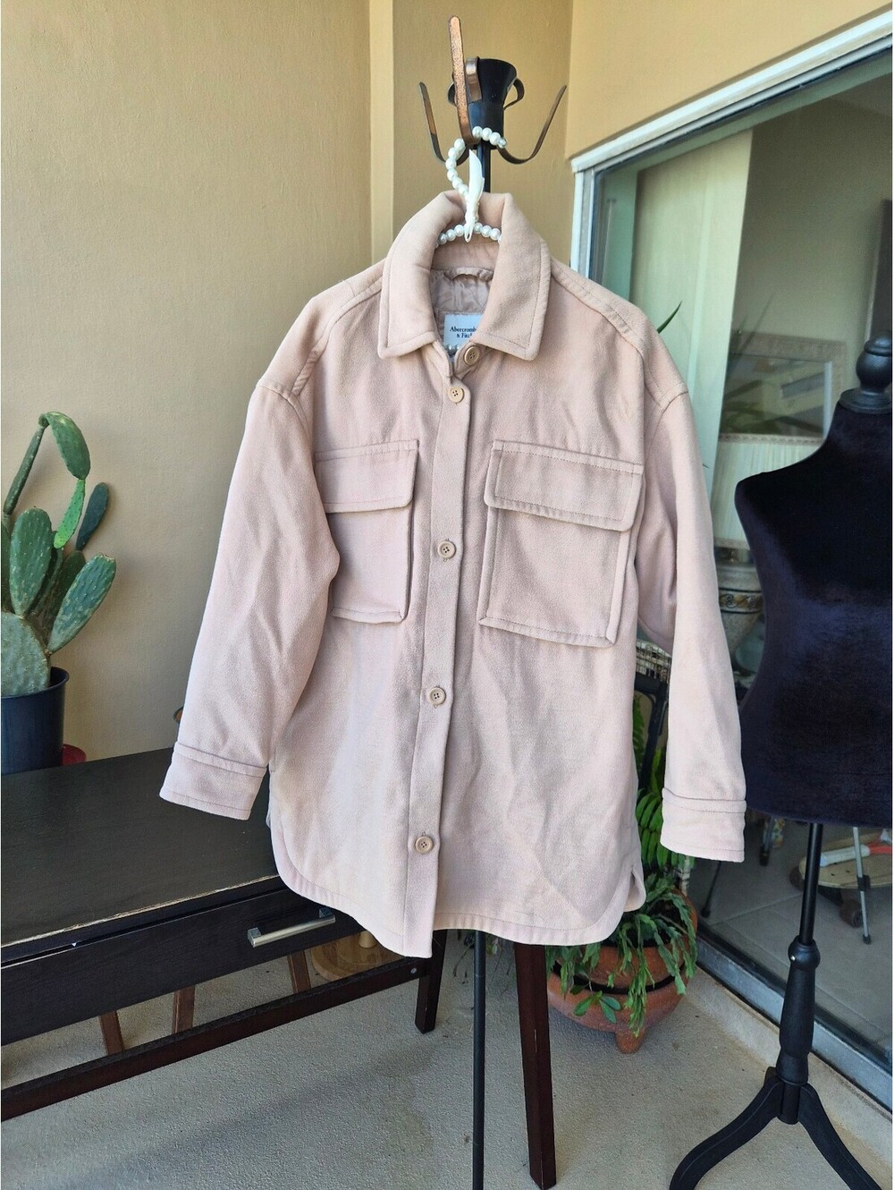 Abercrombie & Fitch Beige Shirt Jacket Size S [COPY]
